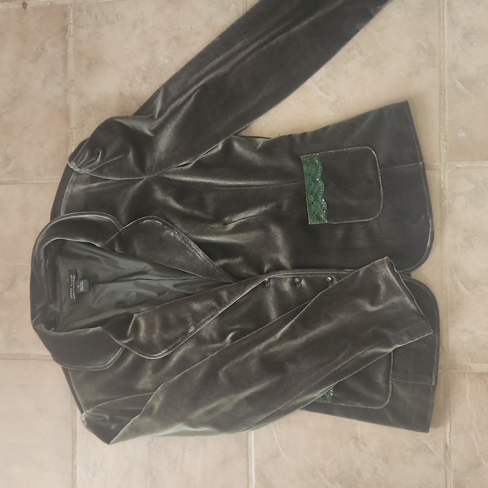 Beautiful Olive 🫒 Green Velvet  Blazer